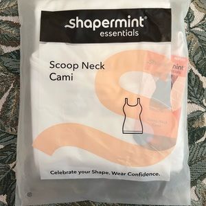 [SOLD] Brand New Never Opened Shapermint Cami in 2XL, White